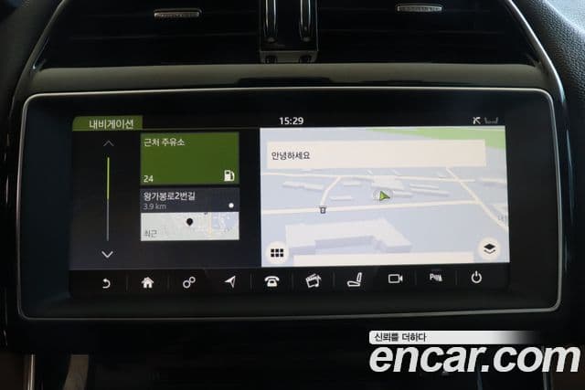 Jaguar XE Prestige, 2017 14