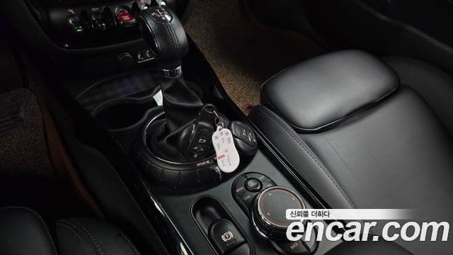 Mini Cooper D 클럽맨 2세대, 2018 9