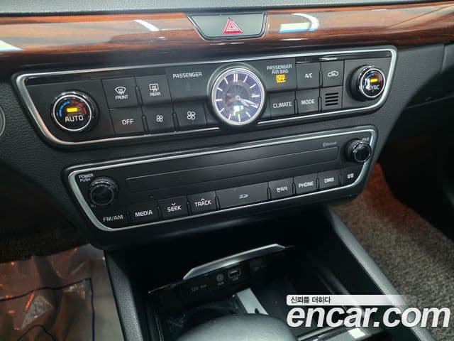 Kia All New K7 Luxury, 2016 13