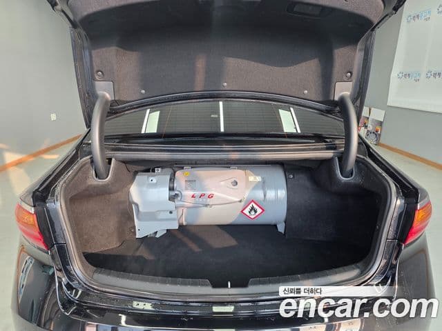 Kia All New K7 Luxury, 2016 18