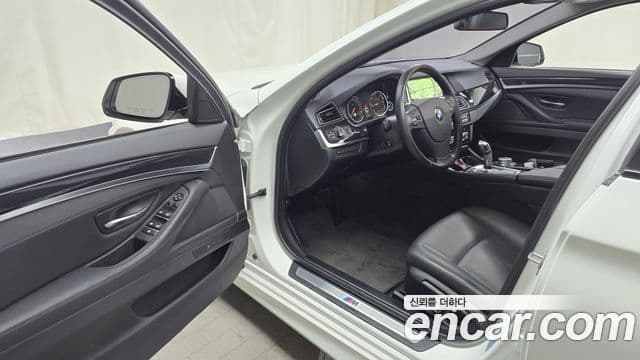 BMW 5시리즈 (F10) 520d xDrive M Aero Dynamic, 2016 10