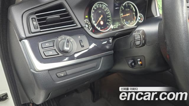 BMW 5시리즈 (F10) 520d xDrive M Aero Dynamic, 2016 16