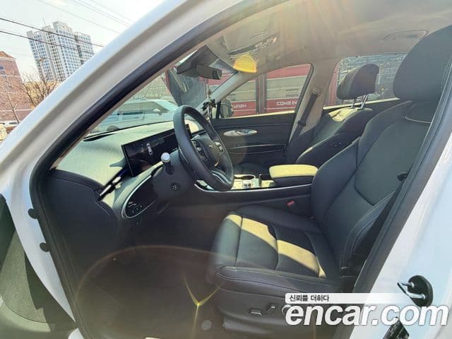 Genesis GV70, 2025 9