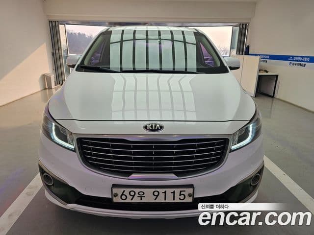 Kia All New Carnival Luxury, 2017 3