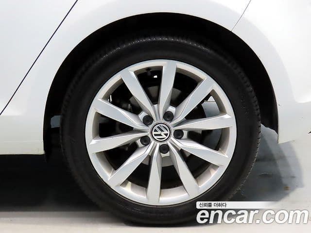 Volkswagen Гольф 7세대 1.4 TSI, 2014 все фото