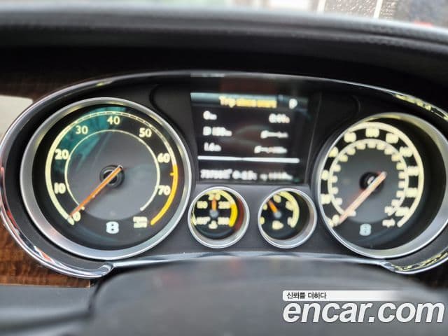 Bentley Flying Spur 2세대, 2015 8