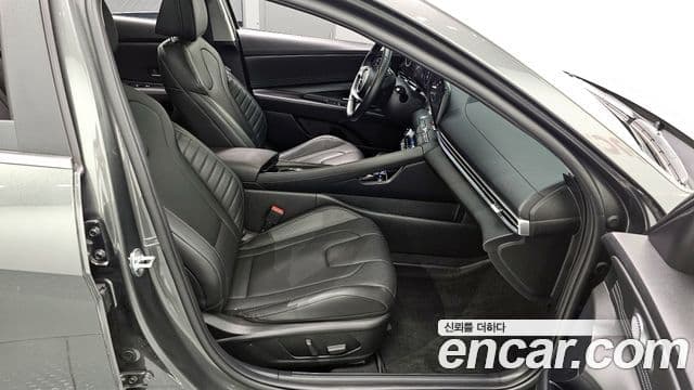 Hyundai Avante (CN7) Inspiration, 2023 13