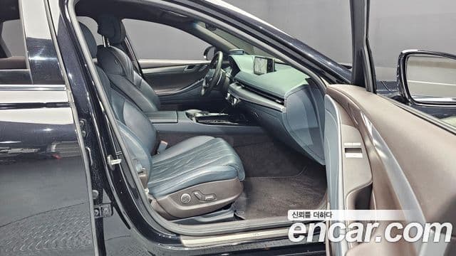 Genesis G80 (RG3), 2021 11