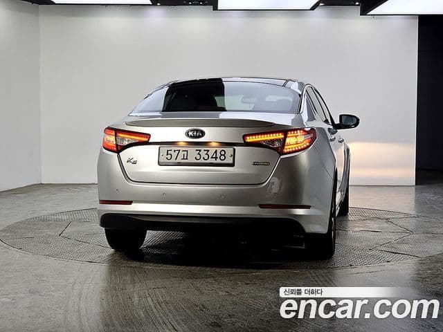 Kia K5 гибрид Prestige, 2013 3