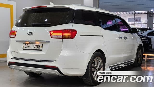 Kia All New Carnival Noblesse, 2016 6