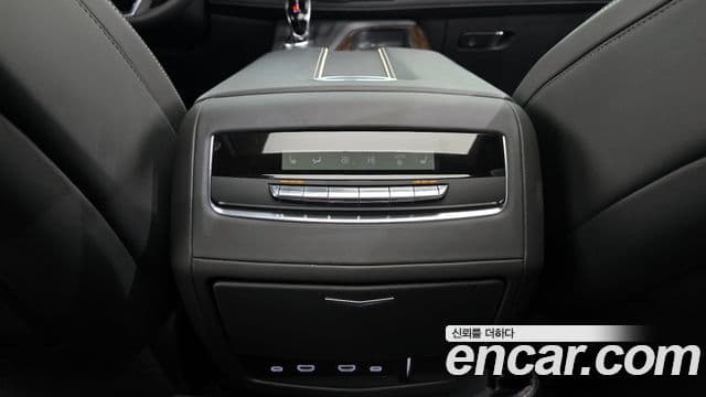 Cadillac Escalade 5세대 Sport Platinum, 2022 19