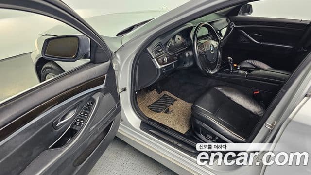 BMW 5시리즈 (F10), 2011 11