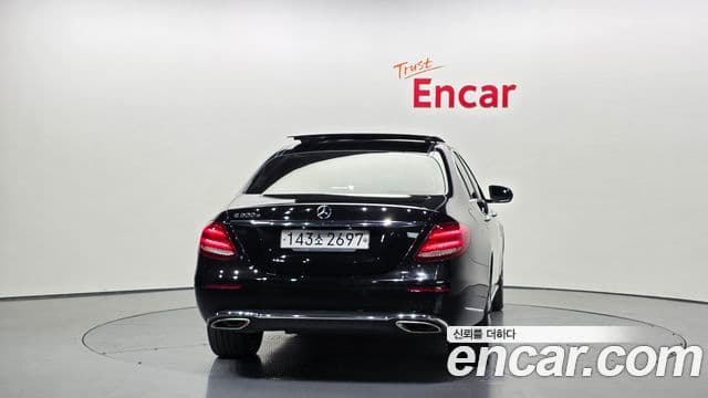 Mercedes-Benz E-класс W213 Exclusive, 2019 4