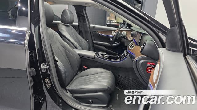 Mercedes-Benz E-класс W213 Exclusive, 2019 11