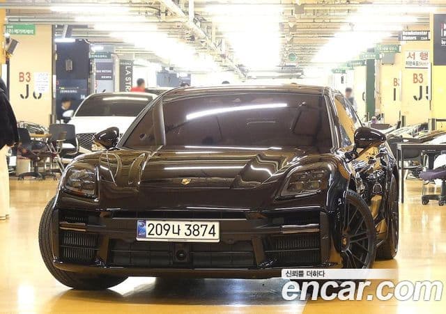 Porsche Panamera (976) 4.0 GTS, 2025 3