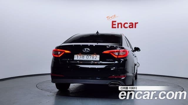 Hyundai LF Sonata Premium, 2016 4