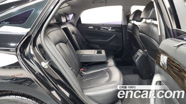 Hyundai LF Sonata Premium, 2016 12