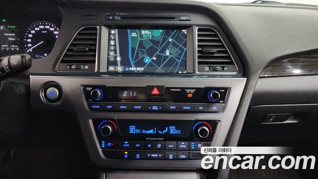 Hyundai LF Sonata Premium, 2016 15