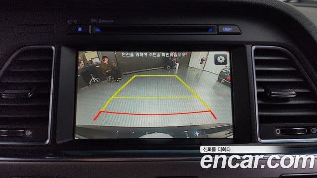 Hyundai LF Sonata Premium, 2016 16