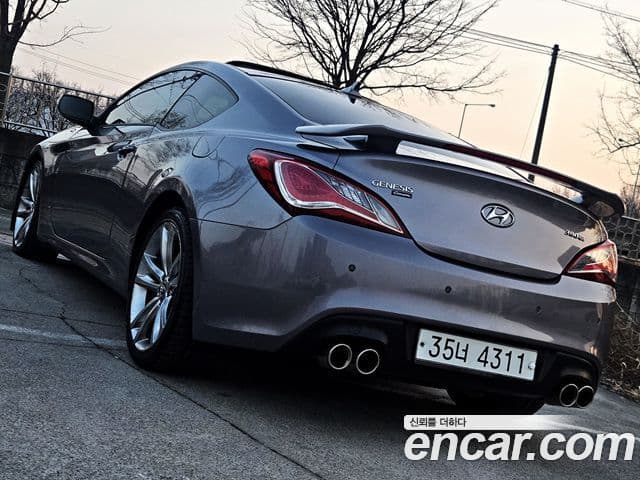 Hyundai Genesis купе 380 GT-RW, 2011 13