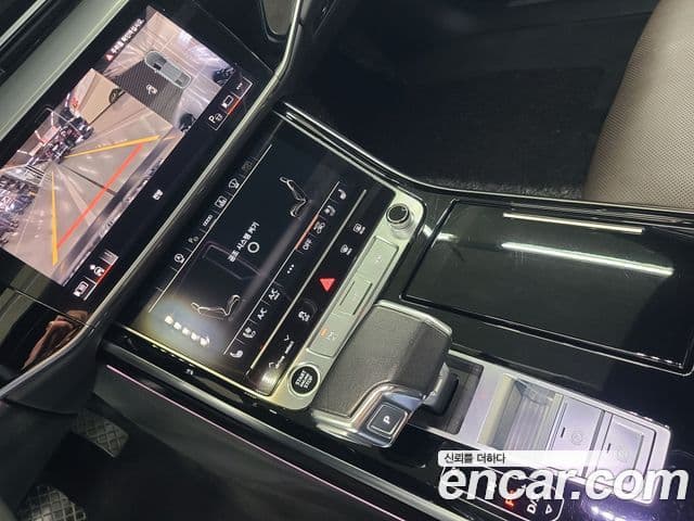 Audi A8 (D5) 55 TFSI Quattro LWB, 2021 10