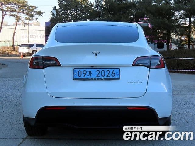 Tesla модель Y Long Range AWD, 2021 4