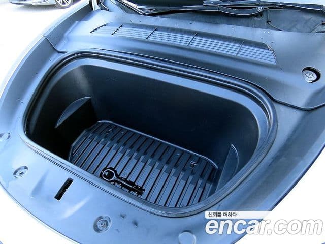 Tesla модель Y Long Range AWD, 2021 19