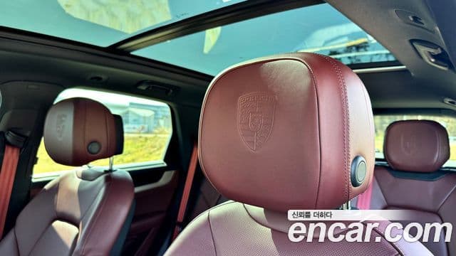 Porsche Cayenne (PO536), 2024 14