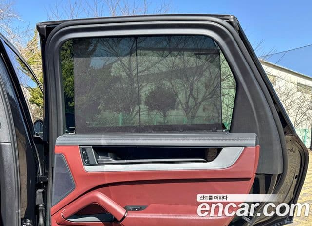 Porsche Cayenne (PO536), 2024 15