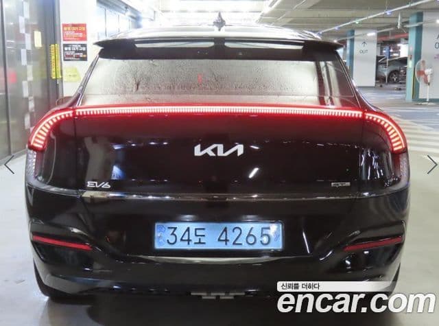 Kia EV6 GT Line, 2023 все фото