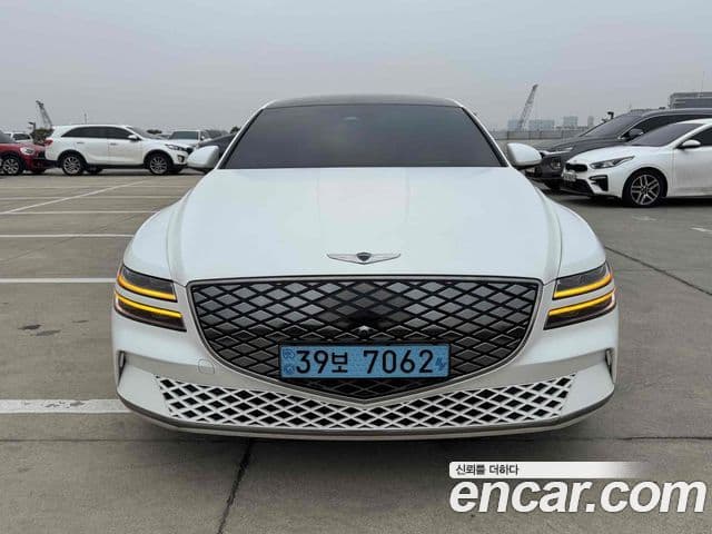 Genesis electrified G80 (RG3) e-AWD, 2022 3