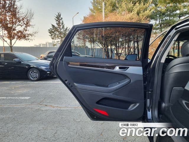 Genesis G80 Luxury, 2019 11