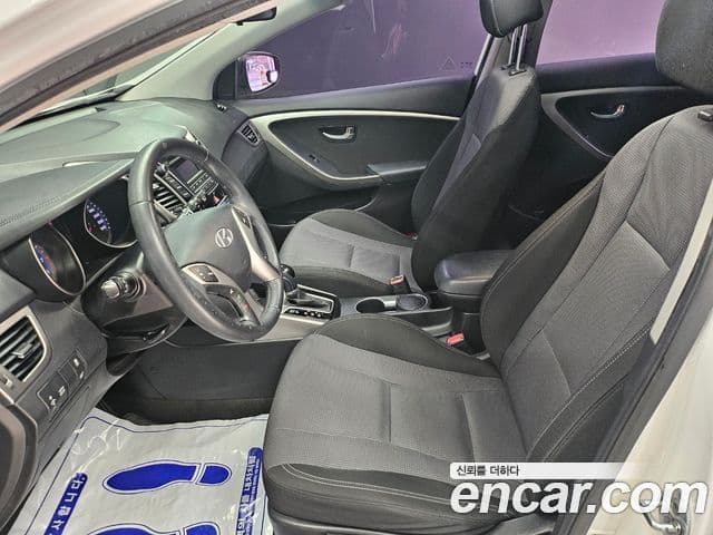 Hyundai i30(новый кузов / новое поколение) 1.6 GDI Unique, 2012 10