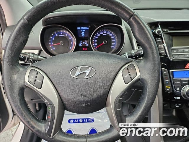 Hyundai i30(новый кузов / новое поколение) 1.6 GDI Unique, 2012 13