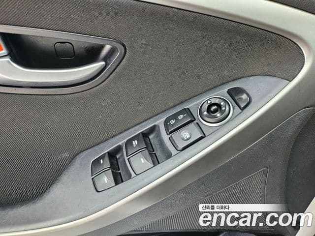 Hyundai i30(новый кузов / новое поколение) 1.6 GDI Unique, 2012 17