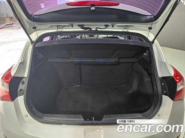 Hyundai i30(новый кузов / новое поколение) 1.6 GDI Unique, 2012 19