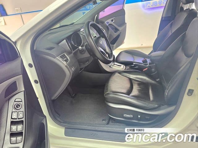 Hyundai Avante MD M16 GDI top, 2011 10