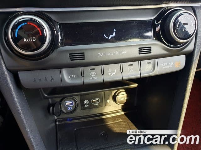 Hyundai Kona Iron Man Edition, 2019 17