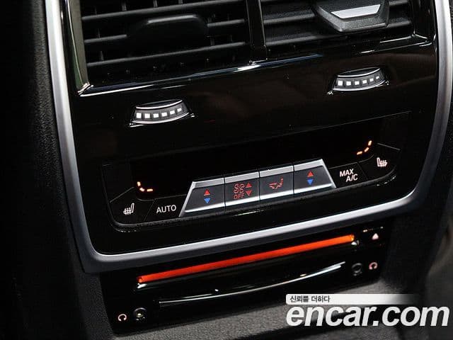 BMW X7 (G07) xDrive 40i M Sport 6인승, 2022 12