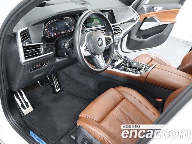 BMW X7 (G07) xDrive 40i M Sport 6인승, 2022 16