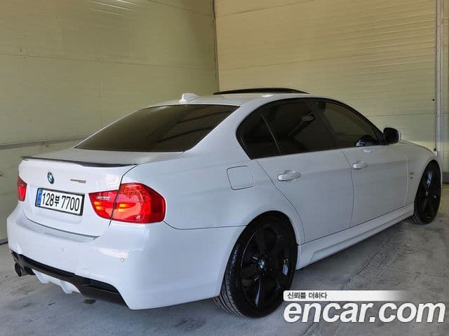 BMW 3시리즈 (E90) 320d седан чёрный And белый, 2011 4