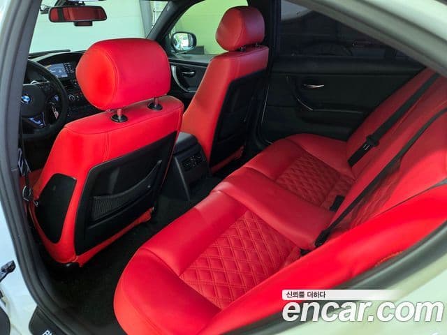 BMW 3시리즈 (E90) 320d седан чёрный And белый, 2011 11