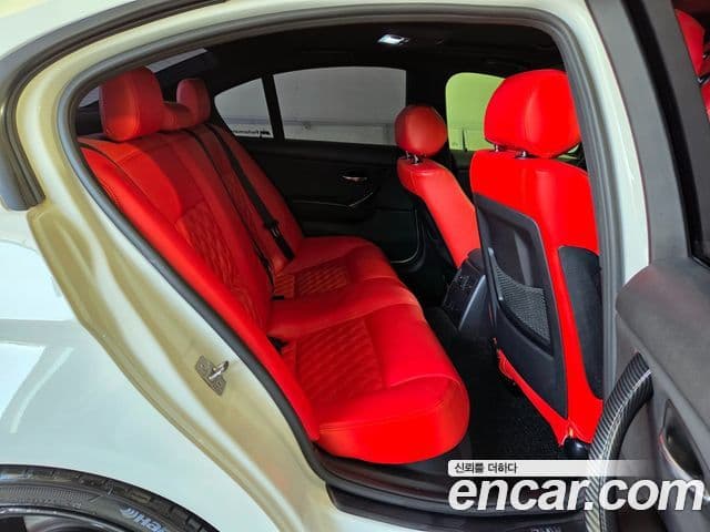 BMW 3시리즈 (E90) 320d седан чёрный And белый, 2011 12