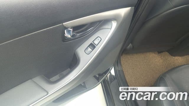 Hyundai Avante MD M16 GDI top, 2012 15