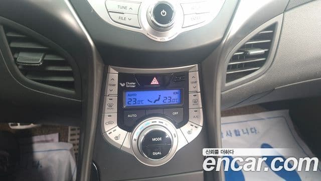 Hyundai Avante MD M16 GDI top, 2012 17