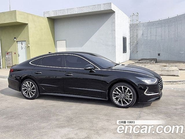 Hyundai Sonata гибрид (DN8) Premium Plus, 2022 3