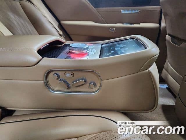 Genesis G90 (RS4) бензин 3.5 турбо AWD, 2023 16