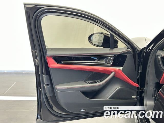 Porsche Panamera (976), 2024 10