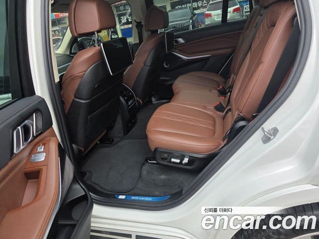 BMW X7 (G07) xDrive 40d Design Pure Excellence 7인승, 2022 10