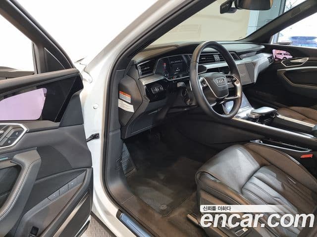 Audi e-Tron 55 Quattro Sportback, 2023 10